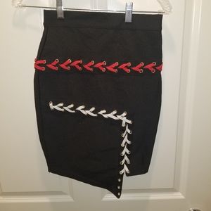 Posh By V|Black Skirt w/red&white details|Small